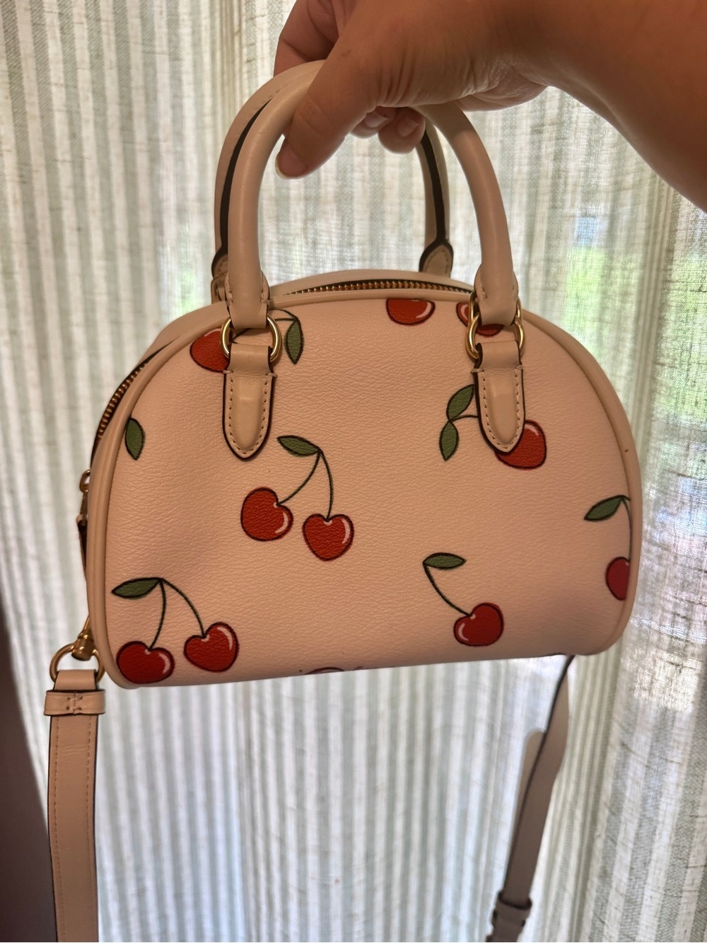 Coach Sydney Satchel With Heart Cherry Print - Picture 2 of 5